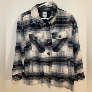 Kensie Blue Plaid oversized Flannel Shacket size Medium Jacket Warm and Cozy
